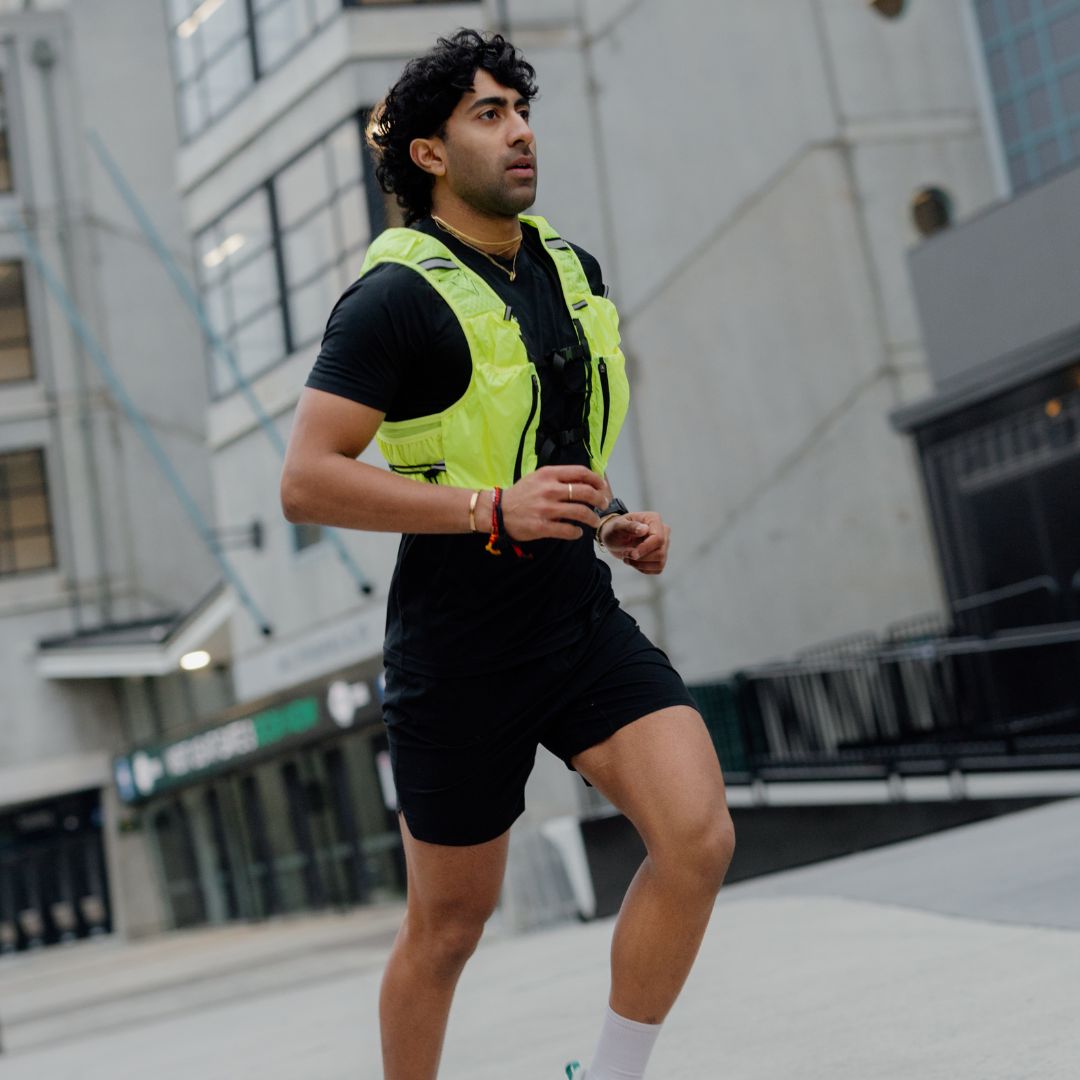 HYDRATION VEST | RUNLY R700 | VOLT